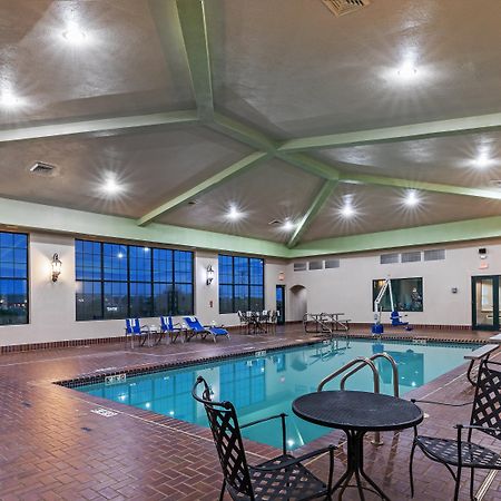 Holiday Inn Express & Suites Tulsa S Broken Arrow Hwy 51 By Ihg Exterior foto