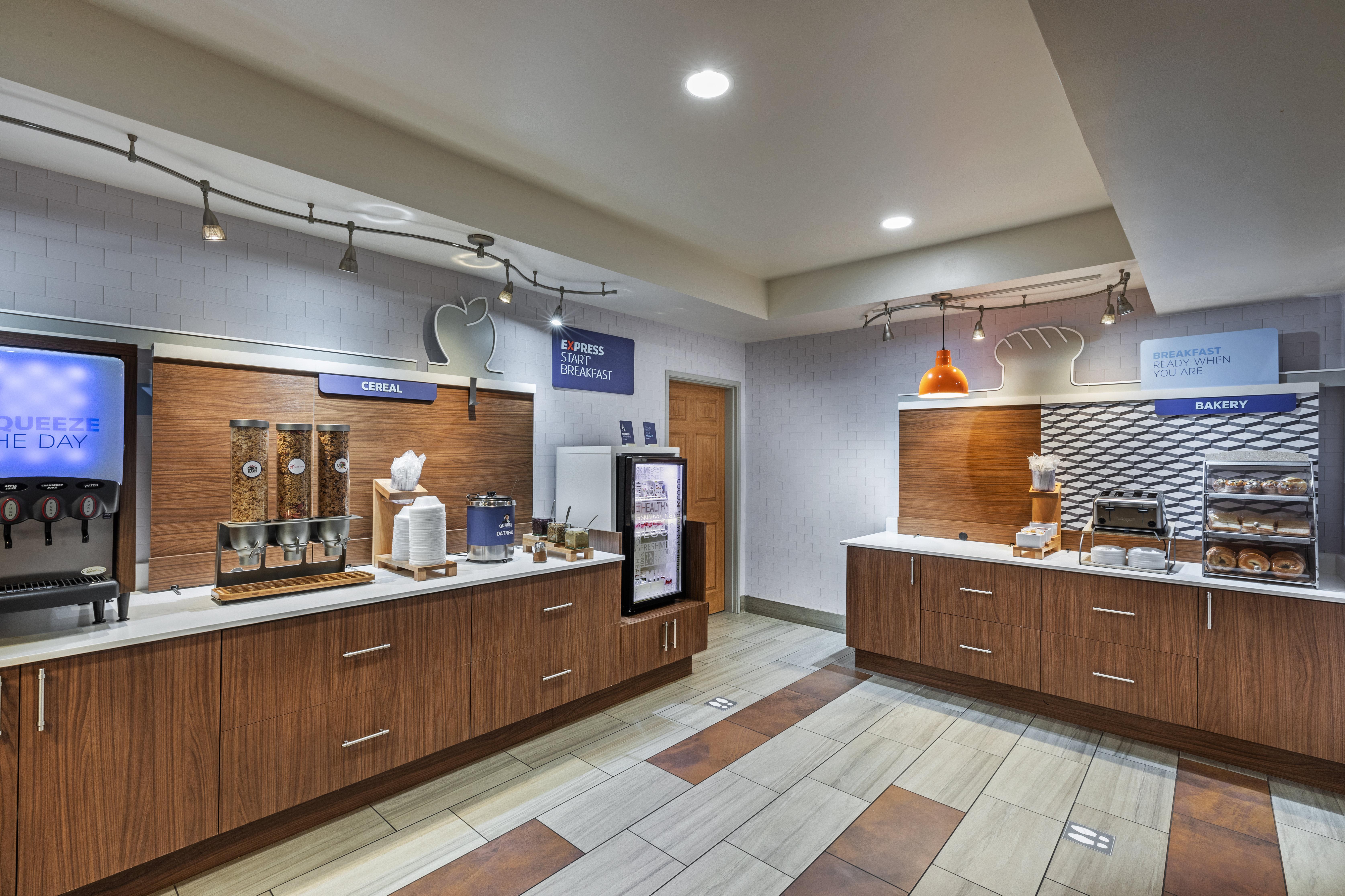 Holiday Inn Express & Suites Tulsa S Broken Arrow Hwy 51 By Ihg Exterior foto