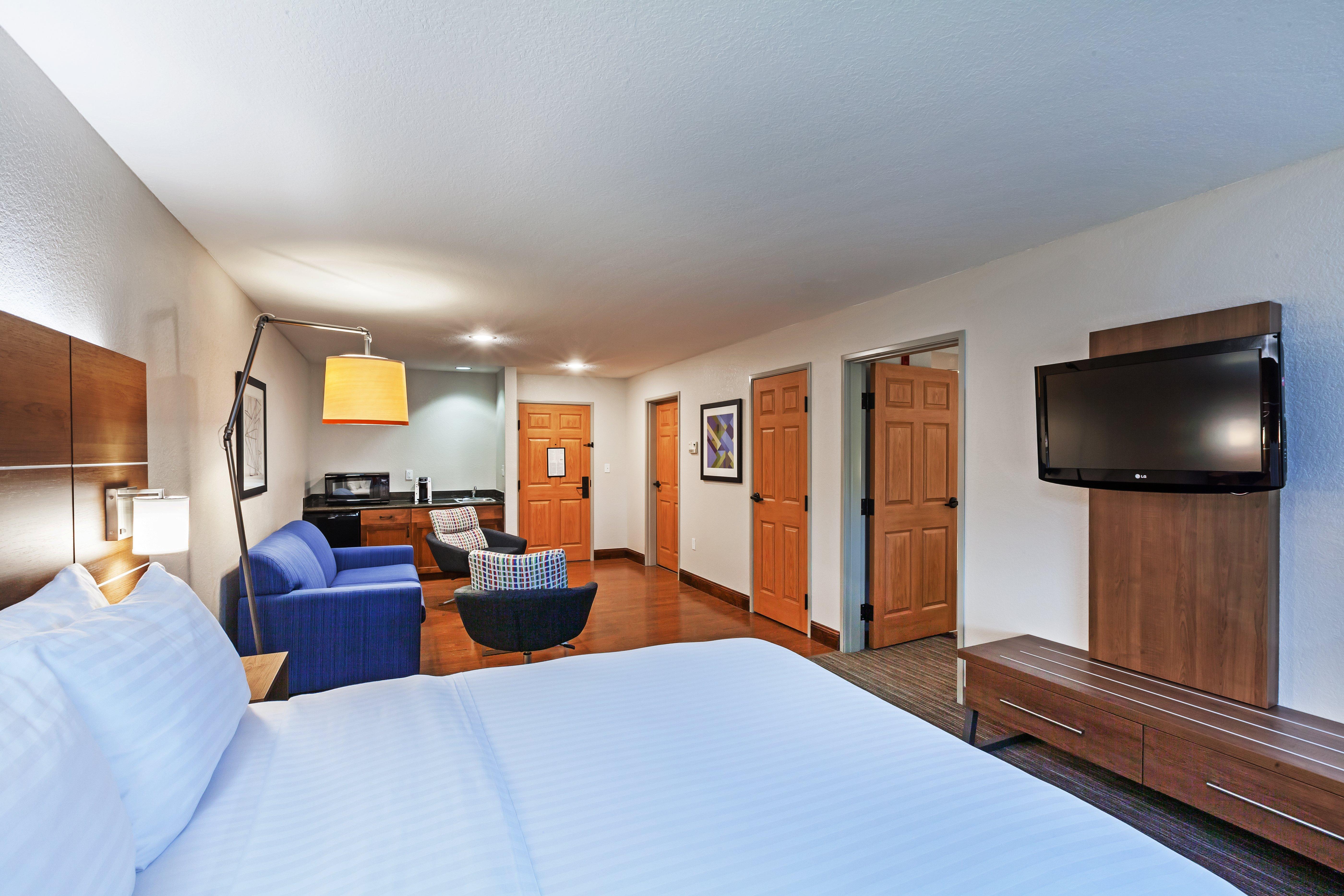 Holiday Inn Express & Suites Tulsa S Broken Arrow Hwy 51 By Ihg Exterior foto