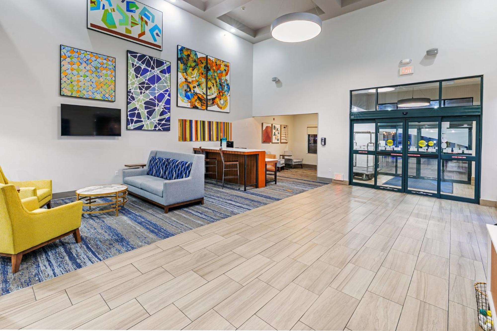 Holiday Inn Express & Suites Tulsa S Broken Arrow Hwy 51 By Ihg Exterior foto