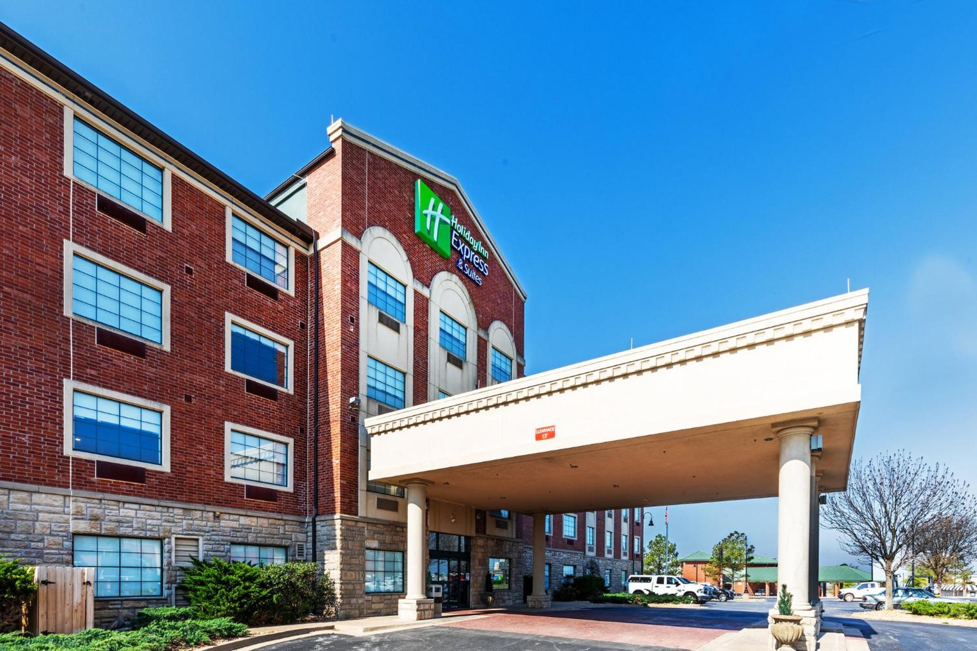 Holiday Inn Express & Suites Tulsa S Broken Arrow Hwy 51 By Ihg Exterior foto